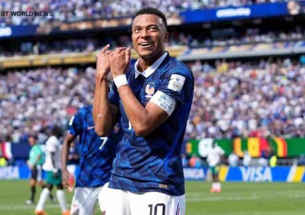 Kylian Mbappé Scores Twice as France Defeats Senegal 3-1 in World Cup Clash