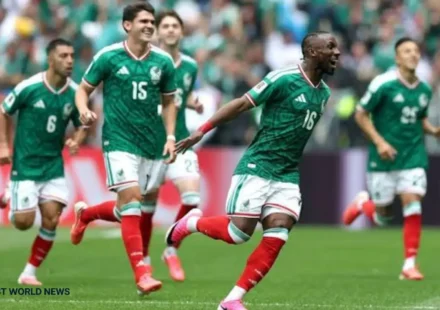 Mexico defeat Ecuador 2-0 to book World Cup last-16 spot and end knockout drought