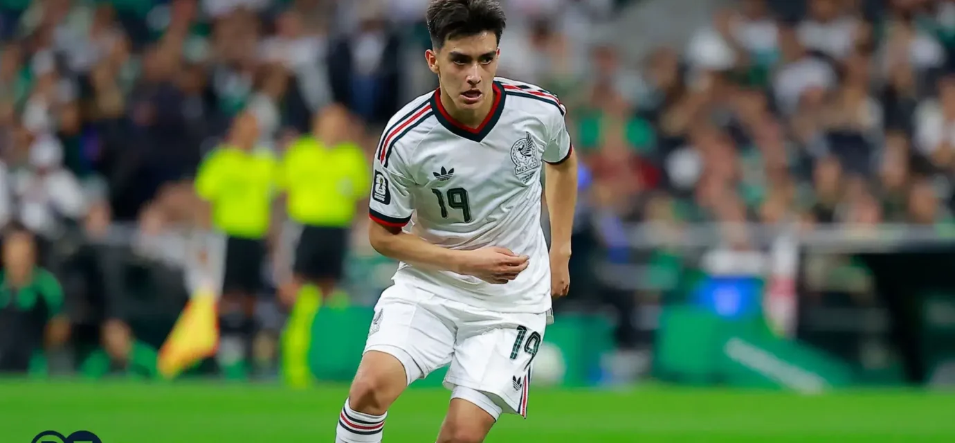 Gilberto Mora becomes the second-youngest player to start in a World Cup knockout match